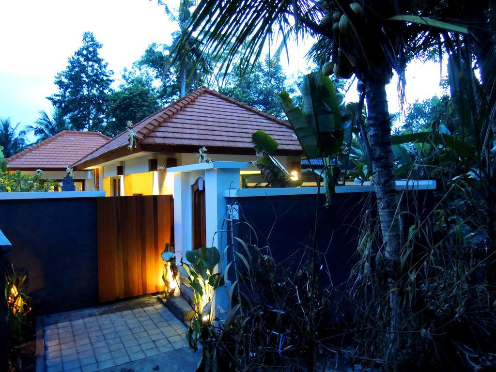 Jayastuti House Villa Ubud  Room photo